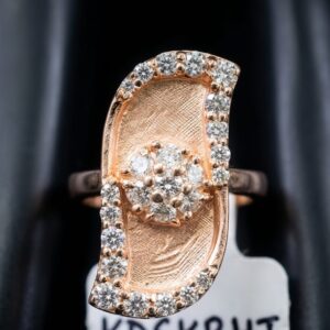 Royal Curve Statement Ring
