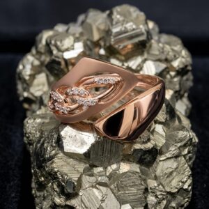 Luxe Chain Knot Statement Ring