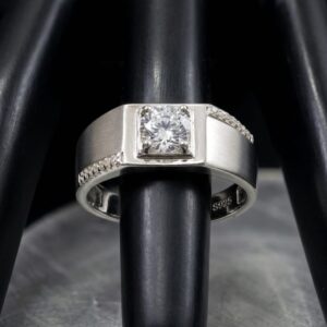 Regal Solitaire Gents Ring