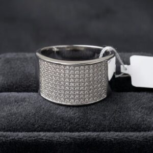 Luxe Pave Gents Band Ring