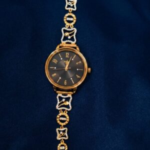 Golden Black Dial Fancy Bracelet Watch