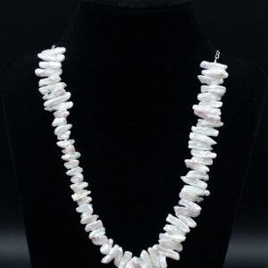 Irregular Pearl Statement Necklace