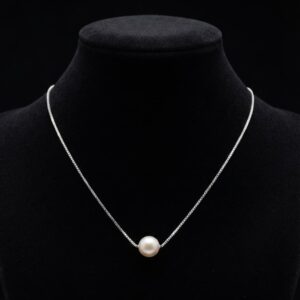 Classic Solitaire Pearl Necklace