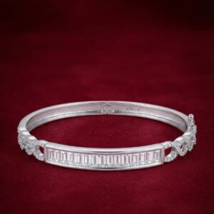Elegant Baguette Diamond Bar Bracelet